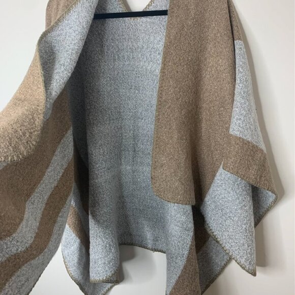 Women's Blanket Shawl Wrap Poncho Open Front Cape Brown Grey Fall Neutral - Picture 3 of 16
